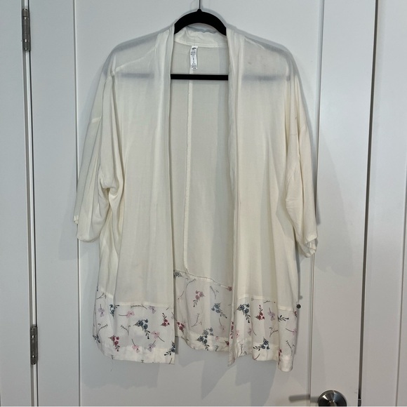 ripzone Other - Ripzone kimono style cardigan